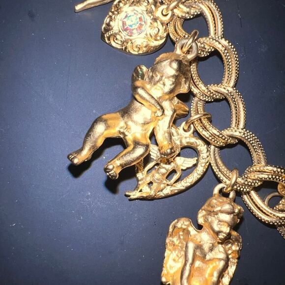 Vintage Kirks Folly Secret Of The Seven Angels Goldtone Charm Watch Bracelet SZ7 - Picture 3 of 16